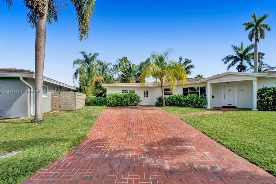 2106 NE 16th Ave, Wilton Manors, Florida 33305, Amerika Birleşik Devletleri