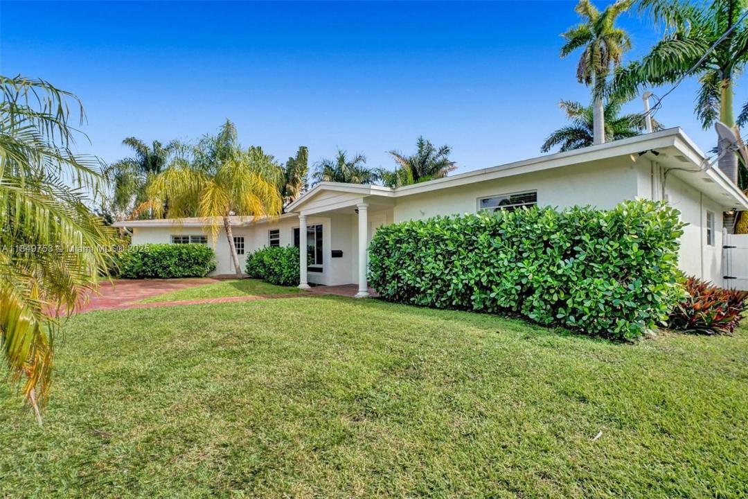 2106 NE 16th Ave, Wilton Manors, Florida 33305, Amerika Birleşik Devletleri