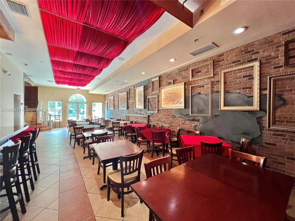 223 Valencia Ave, Coral Gables, Florida 33134, USA