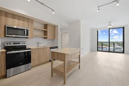 555 NE 8th St 0430, Fort Lauderdale, Florida 33304, USA