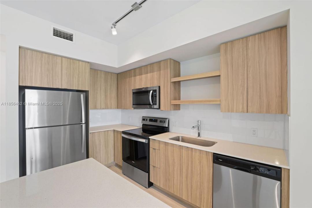 555 NE 8th St 0430, Fort Lauderdale, Florida 33304