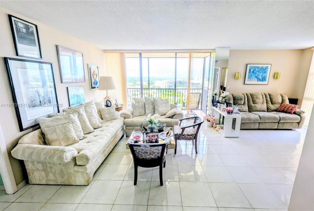 20335 W Country Club Dr 2102, Aventura, Florida 33180