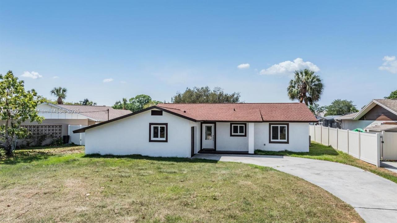 8705 Tahiti Ln, Tampa, 佛罗里达州 33615, 美国