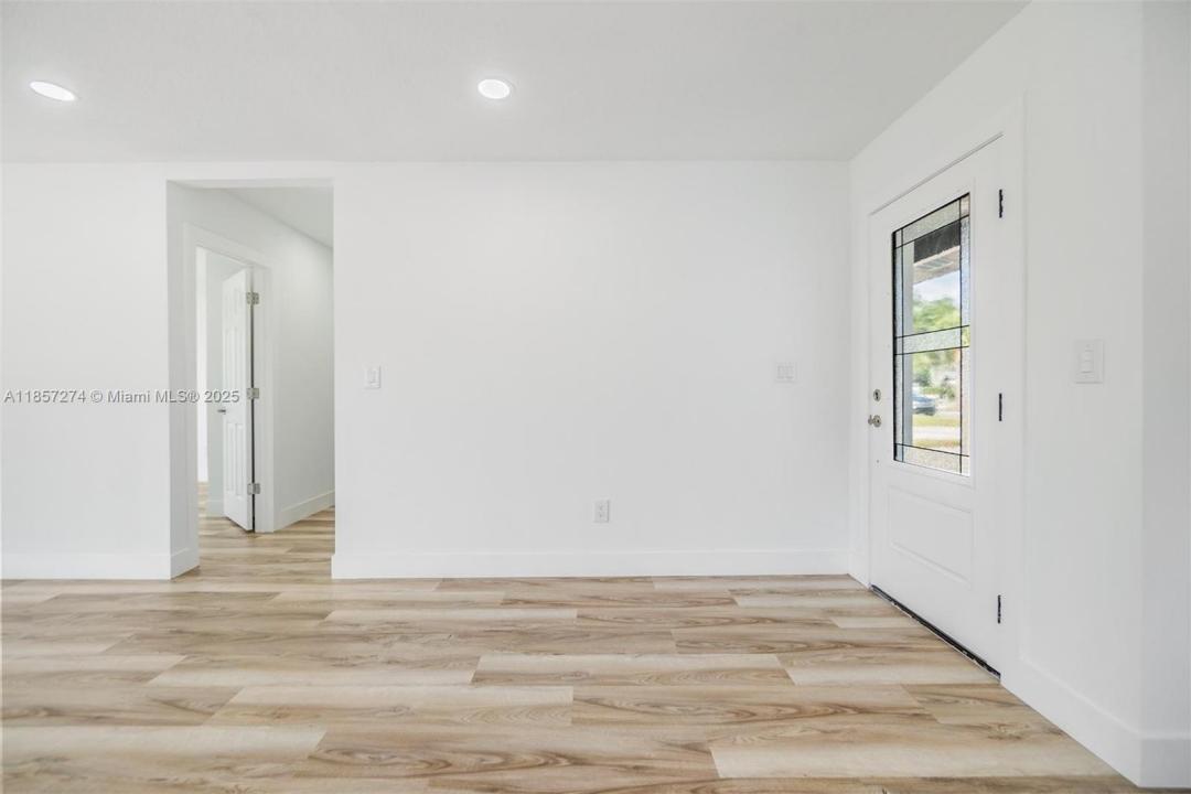 8705 Tahiti Ln, Tampa, 佛罗里达州 33615, 美国