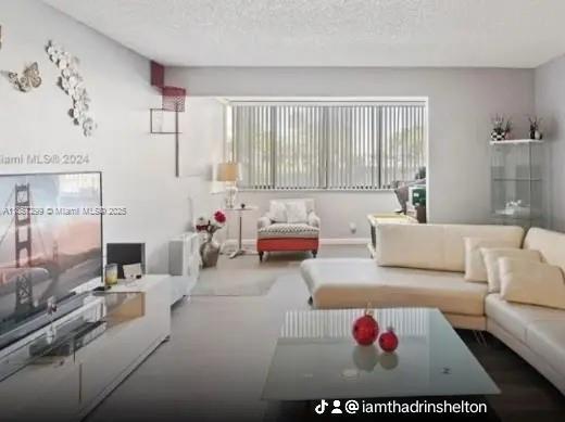 8030 Hampton Blvd 104, North Lauderdale, Florida 33068, HOA KỲ