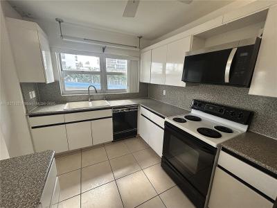 1825 S Ocean Dr 401, Hallandale Beach, Florida 33009, USA