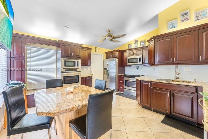 550 Auburn Way, Davie, Florida 33325, Stati Uniti
