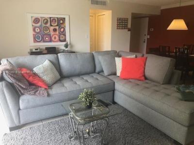 625 Biltmore Way 405, Coral Gables, Florida 33134, USA