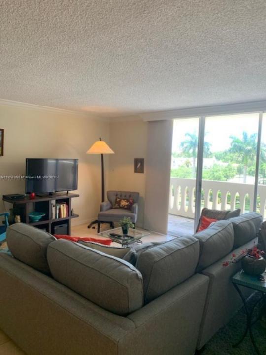 625 Biltmore Way 405, Coral Gables, פלורידה 33134, ארצות הברית של אמריקה