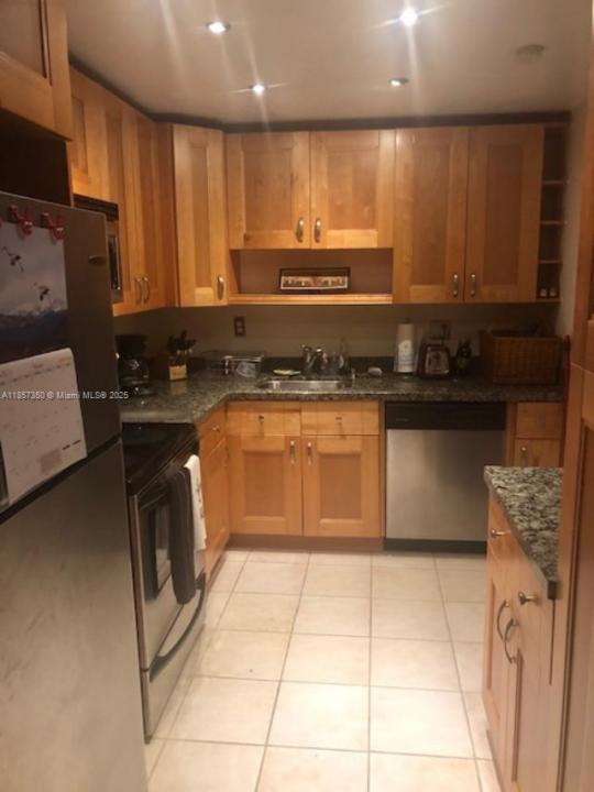 625 Biltmore Way 405, Coral Gables, פלורידה 33134, ארצות הברית של אמריקה
