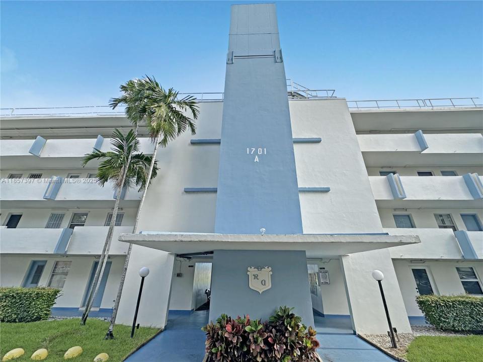 1701 NE 191st St A309, Miami, Florida 33179, Estados Unidos