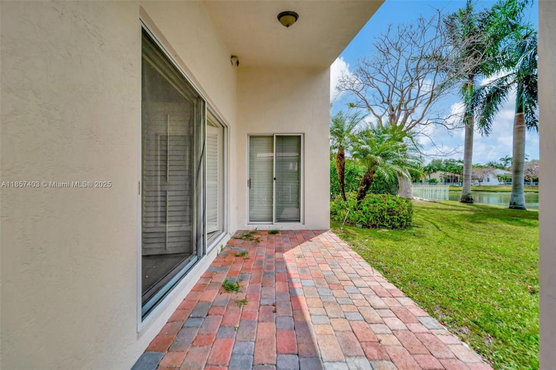 7314 NW 19th Ct, Pembroke Pines, 佛罗里达州 33024, 美国