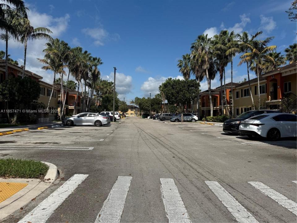 945 NE 34th Ave 104, Homestead, 佛罗里达州 33033, 美国