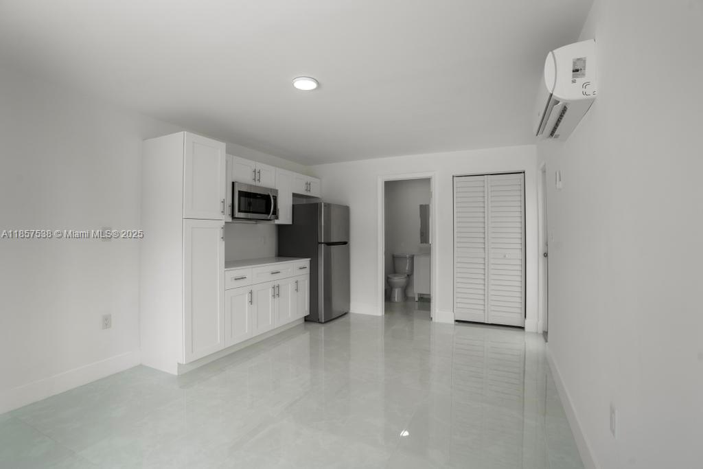 1116 NW 51st Ter STUDIO, Miami, Flórida 33127, Estados Unidos