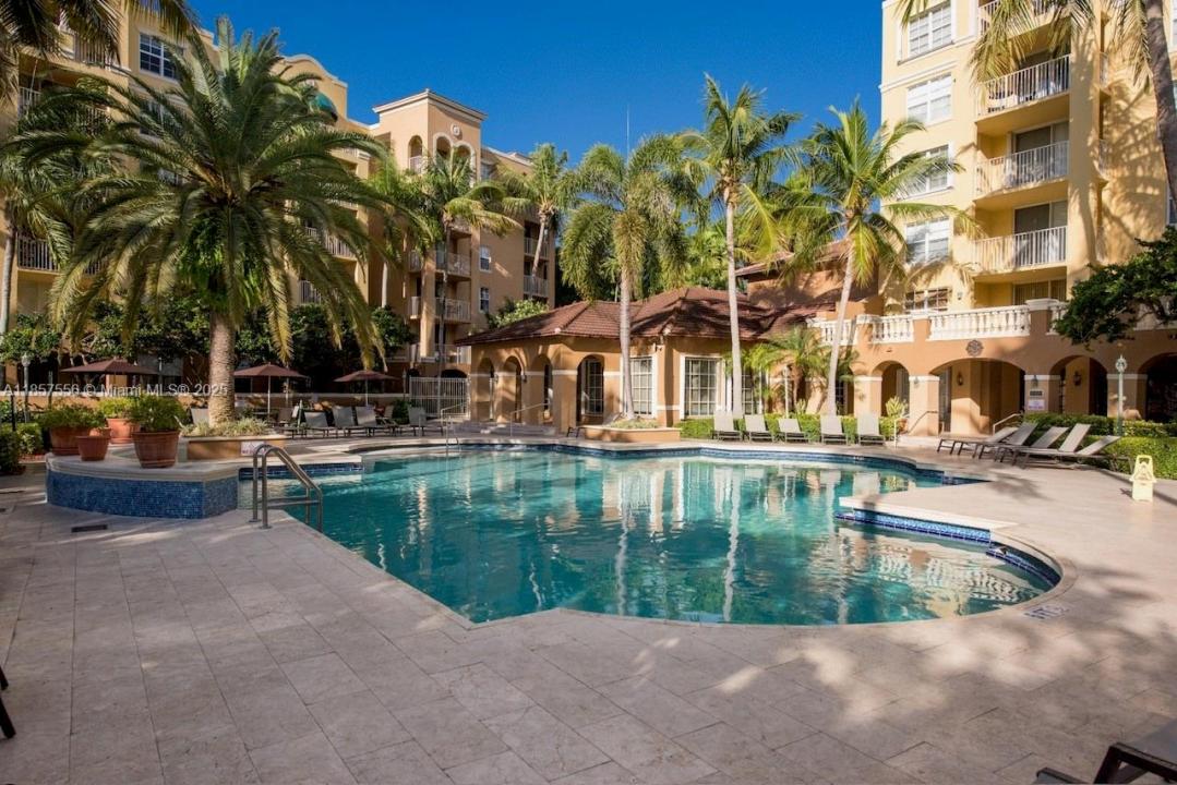 19877 E Country Club Dr 3101, Aventura, Floryda 33180, USA
