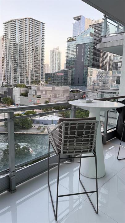 92 SW 3rd St 1711, Miami, 佛罗里达州 33130, 美国