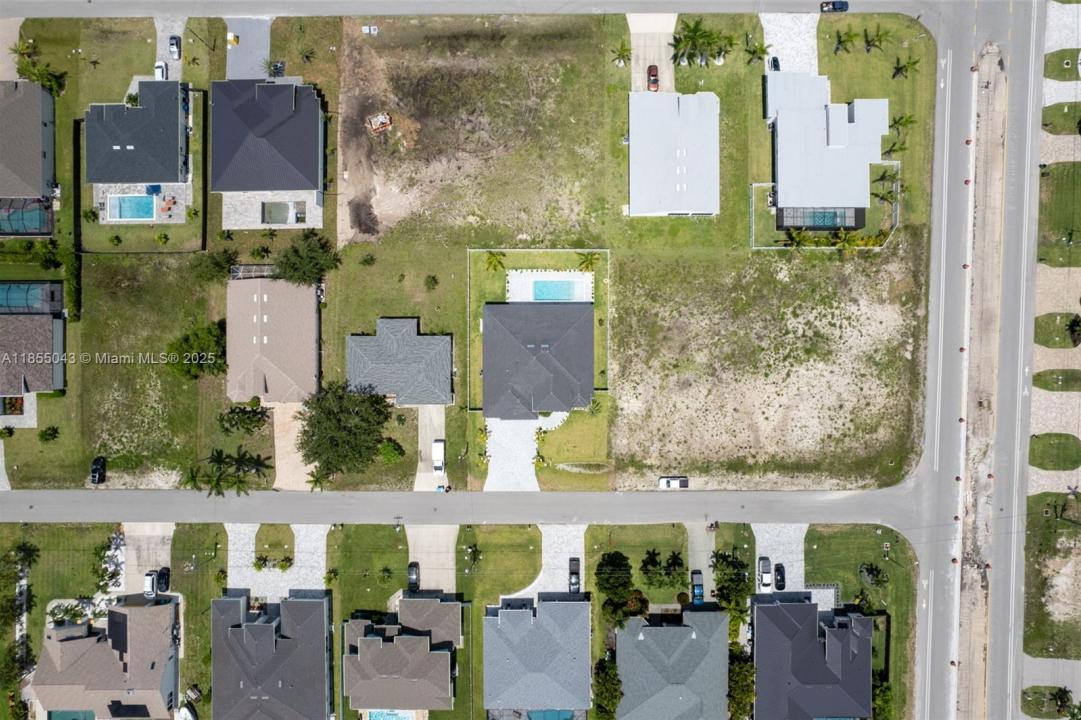 10 SW 33RD AVE, Other City - In The State Of Florida, פלורידה 33991, ארצות הברית של אמריקה