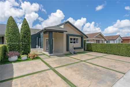 8928 SW 6th St, Miami, Florida 33174, USA