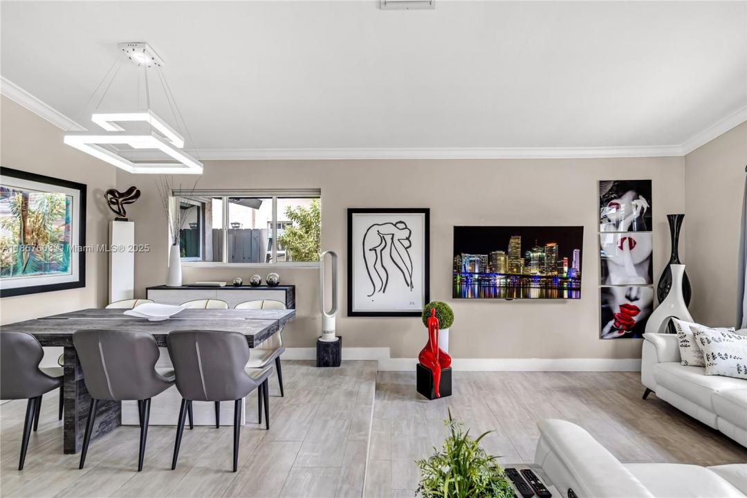 8928 SW 6th St, Miami, Florida 33174