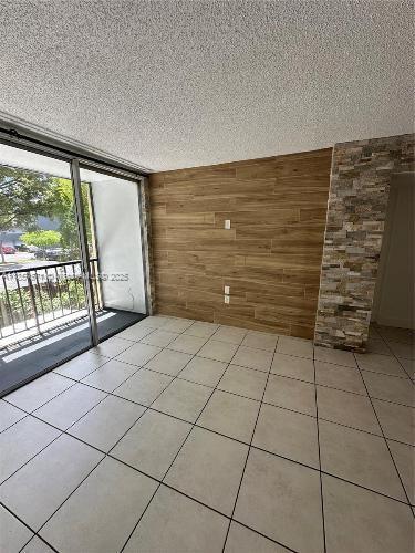 8810 Fontainebleau Blvd 212, Miami, Florida 33172
