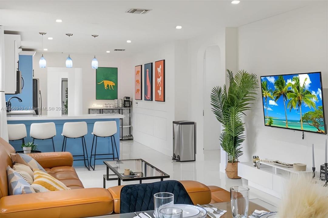 1107 Lincoln St, Hollywood, Florida 33019, Estados Unidos