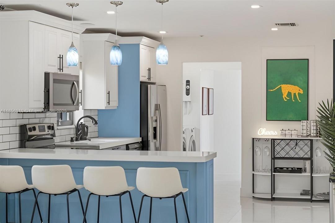 1107 Lincoln St, Hollywood, Florida 33019, Estados Unidos