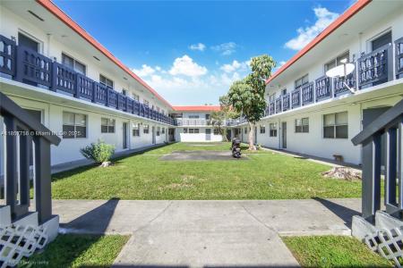 111 NW 152nd 23, Miami, Florida 33169, USA