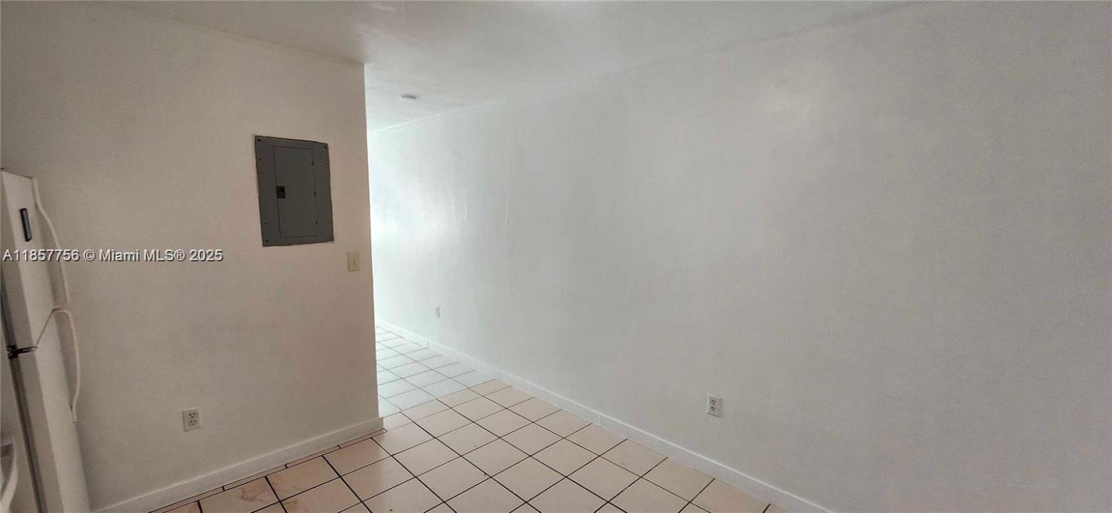 111 NW 152nd 23, Miami, Florida 33169
