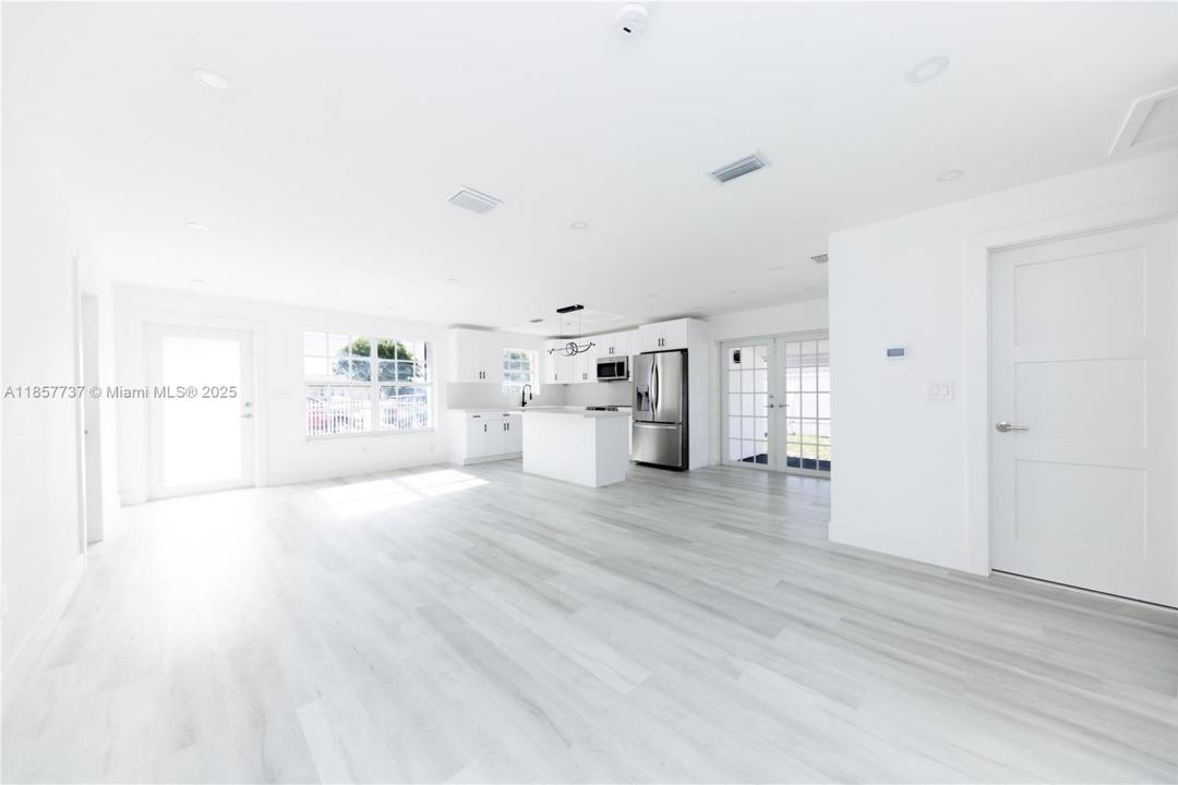 18611 NW 28th Pl, Miami Gardens, Florida 33056, Estados Unidos