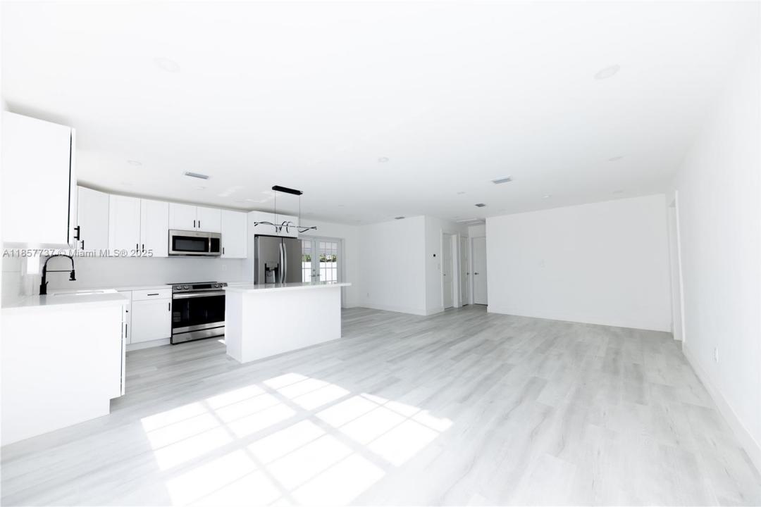 18611 NW 28th Pl, Miami Gardens, Florida 33056, Estados Unidos