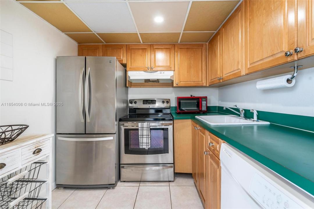 9310 Fontainebleau Blvd 501, Miami, 佛羅里達州 33172, 美國