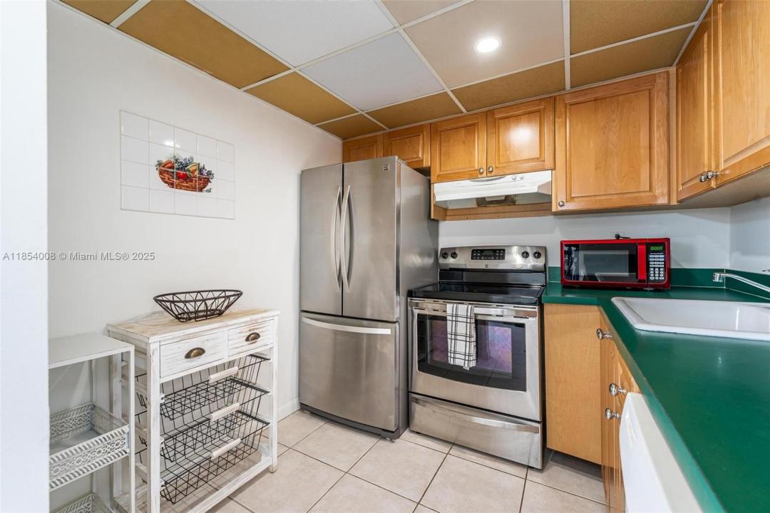 9310 Fontainebleau Blvd 501, Miami, 佛羅里達州 33172, 美國