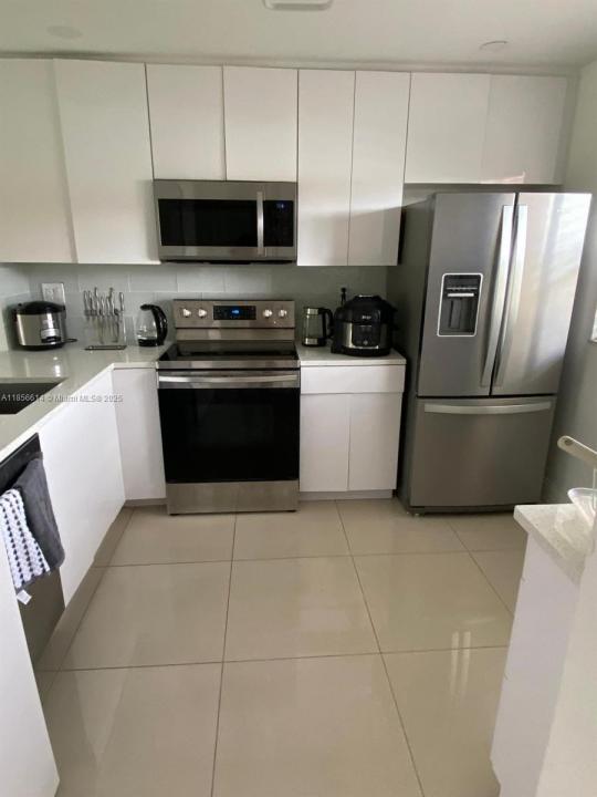 8838 W Mcnab Rd 104, Tamarac, Florida 33321, Estados Unidos
