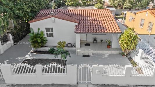 530 Tamiami Blvd, Miami, Florida 33144, USA