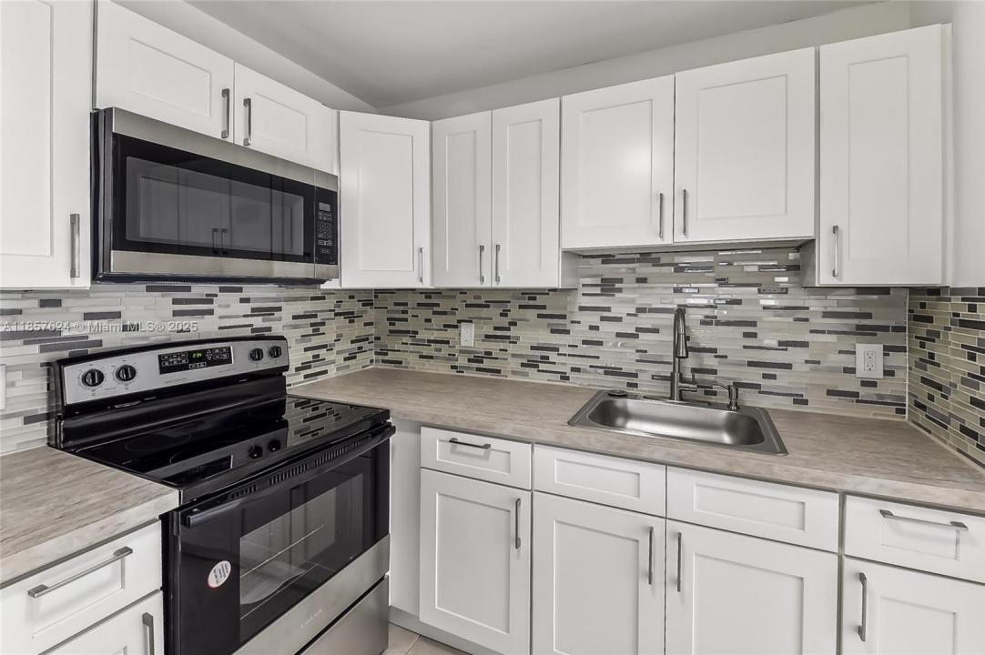 447 Saxony J 447, Delray Beach, Floride 33446, États-Unis