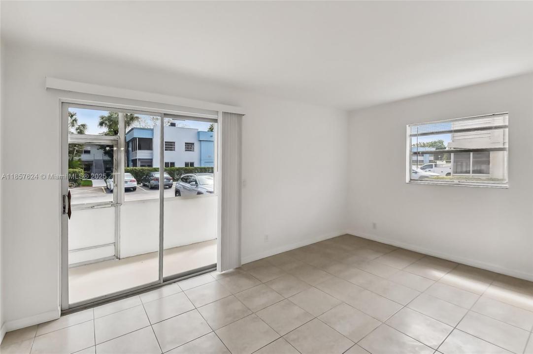 447 Saxony J 447, Delray Beach, Floride 33446, États-Unis