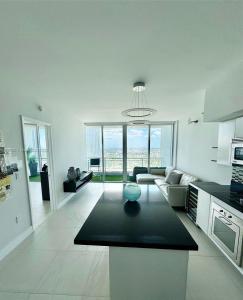 92 SW 3rd St 3608, Miami, Florida 33130, USA