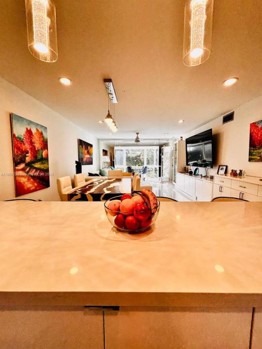9321 Sunrise Lakes Blvd 305, Sunrise, Florida 33322
