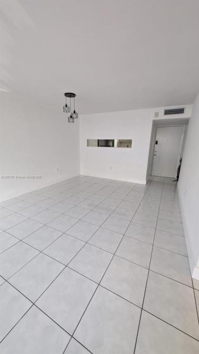 10400 SW 108th Ave A102, Miami, Florida 33176, Amerika Birleşik Devletleri