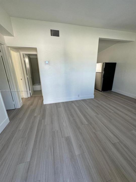 2005 Ali Baba Ave, Opa-Locka, فلوريدا 33054, الولايات المتحدة