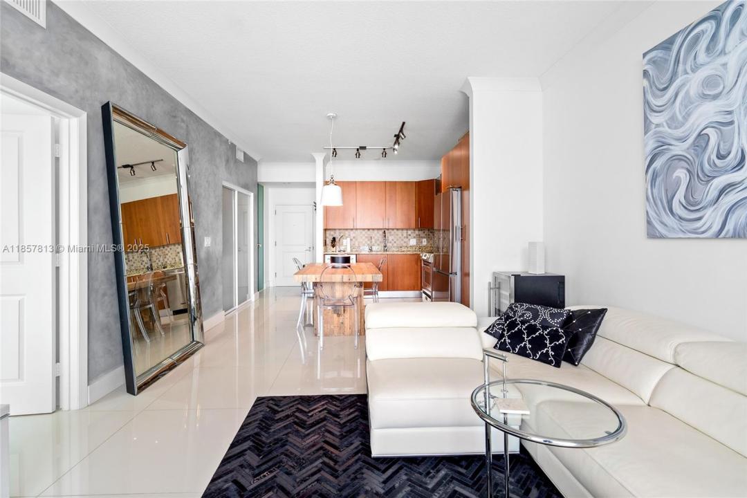 1945 S Ocean Dr 1711, Hallandale Beach, Florida 33009