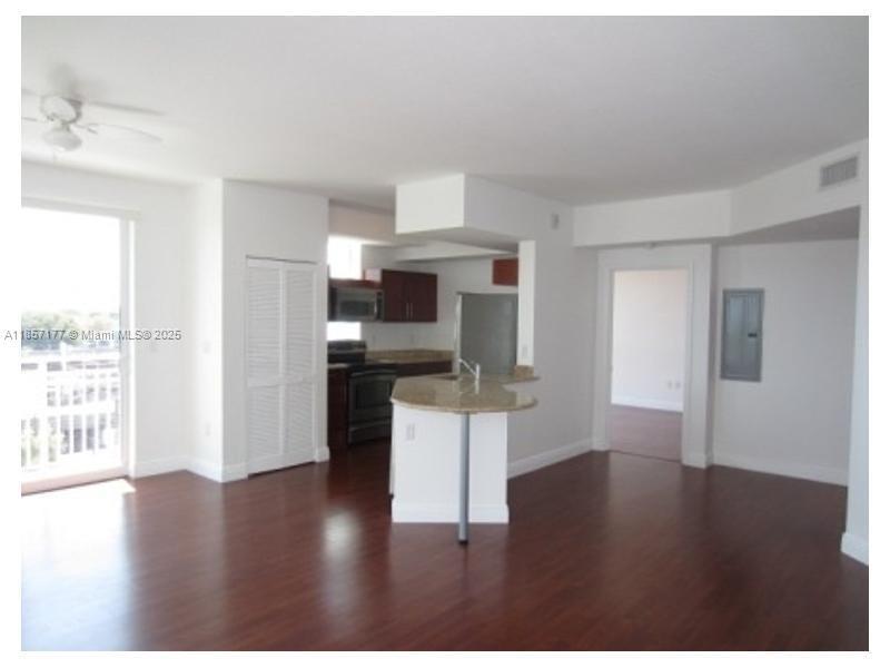 7275 SW 90th Way 302, Miami, Florida 33156, Stati Uniti