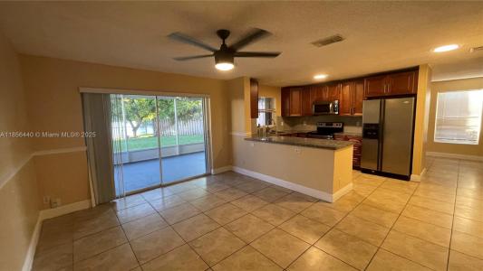 8274 SW 42nd Ct, Davie, Florida 33328, USA