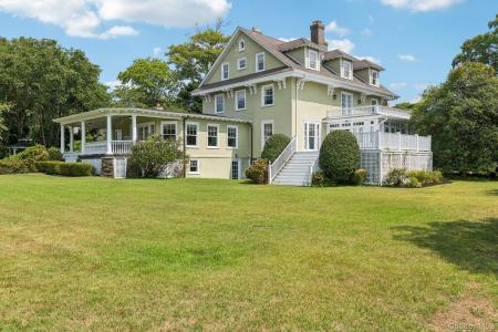 90 Thompson Avenue, Babylon, ニューヨーク 11702, アメリカ合衆国