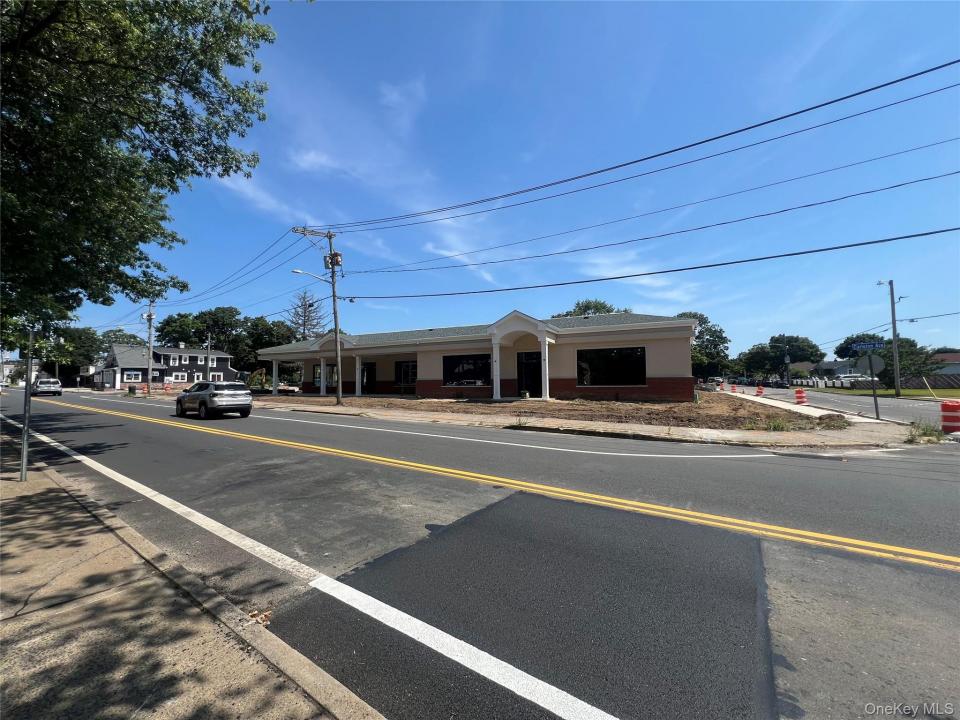 120 Carleton Avenue, Islip, Nova Iorque 11722, Estados Unidos