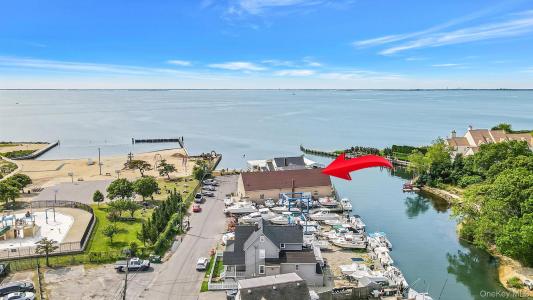 24 Cottage Avenue, Islip, Nova Iorque 11706, Estados Unidos