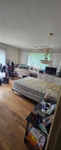 8 Campion Avenue, Tiverton, Rhode Island 02878, USA