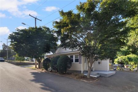 11 Bowen Street, Johnston, RI 02919, USA