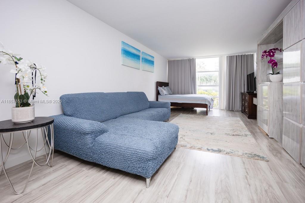 501 Three Islands Blvd 117, Hallandale Beach, Florida 33009, Estados Unidos