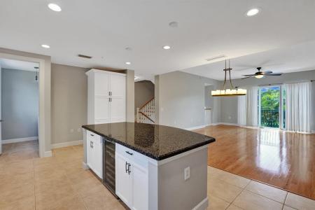 1861 Coral Heights Blvd 502, Oakland Park, Florida 33308